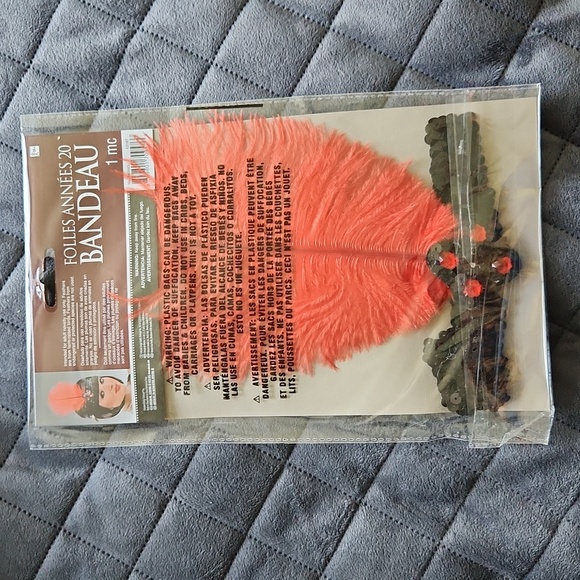 Roaring 20's Headband ☆ Red feather, black band ☆ Brand New in Bag - Picture 3 of 8
